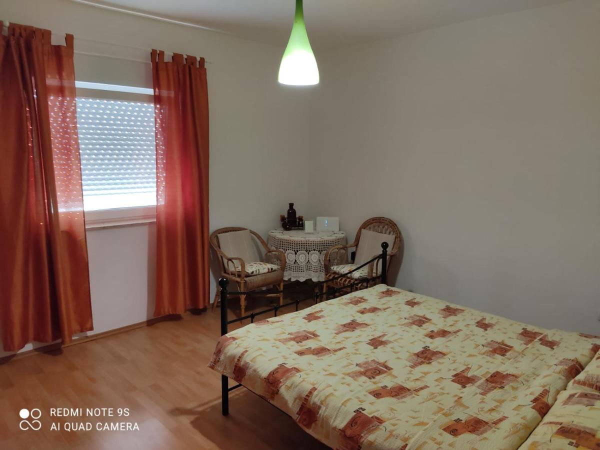 Apartmani Iva Свети Юрай Екстериор снимка