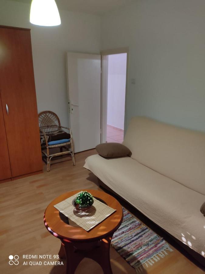 Apartmani Iva Свети Юрай Екстериор снимка