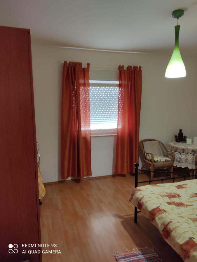Apartmani Iva Свети Юрай Екстериор снимка